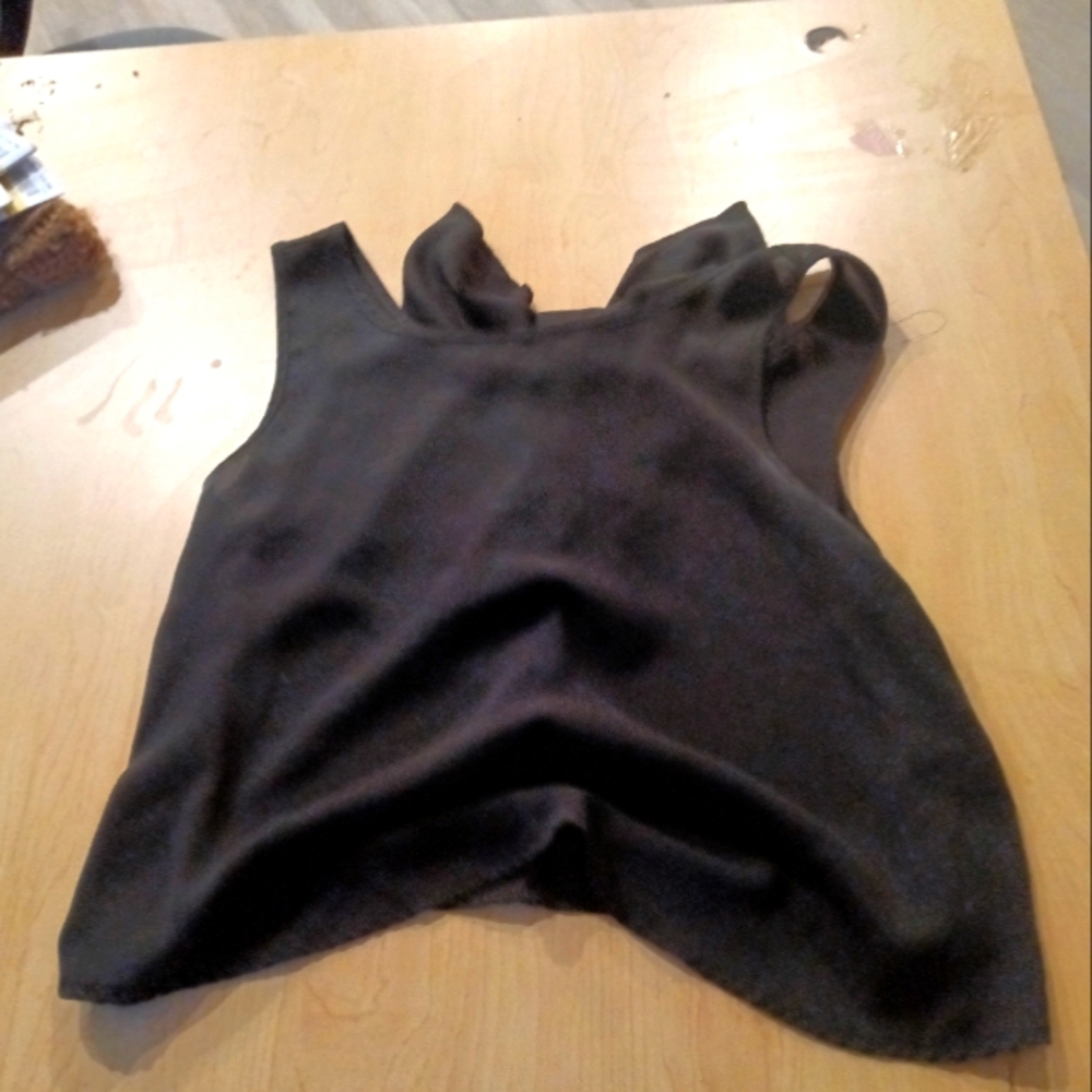 Black Sleeveless Top